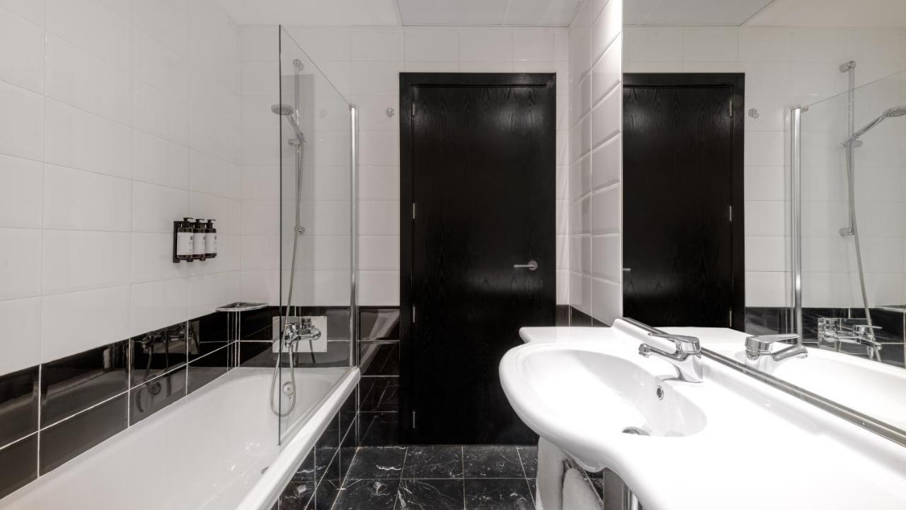 Basic Double or Twin Room